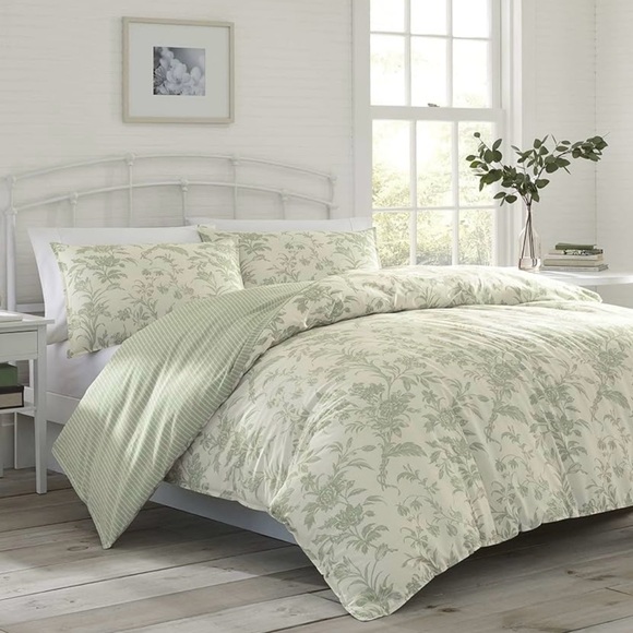 Laura Ashley Other - Laura Ashley Natalie Green Cotton Duvet Cover Set King